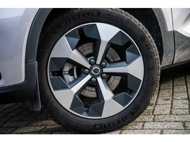 Volvo XC40 2.0 B4 Plus Dark 2025 Benzine 34