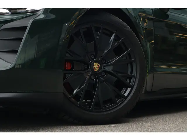 Porsche Taycan GTS 93 kWh 2023 Elektrisch 5