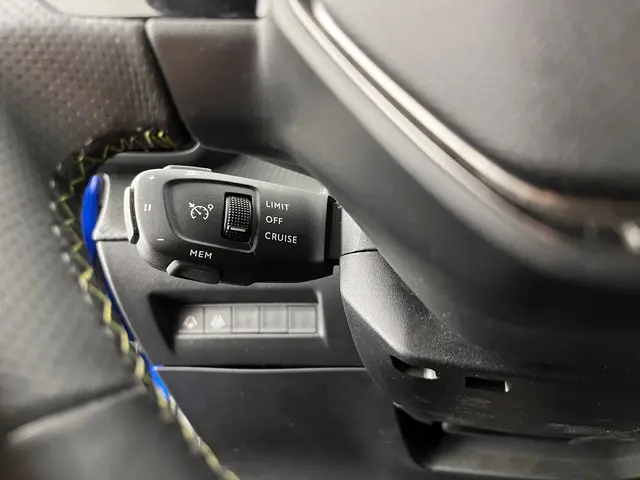 Peugeot e-208 EV GT Pack 50 kWh [ 3-Fase ] 2021 Elektrisch 22