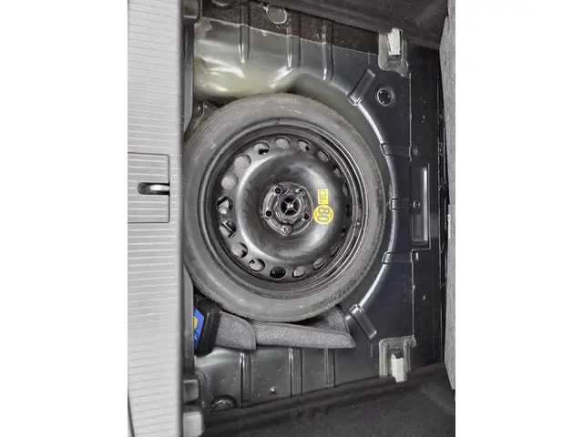 Opel Astra 1.4 Turbo NIEUW DISTRUB KETTING 2015 Benzine 24