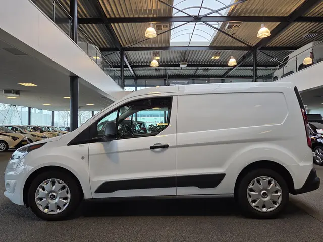 Ford Transit Connect 2