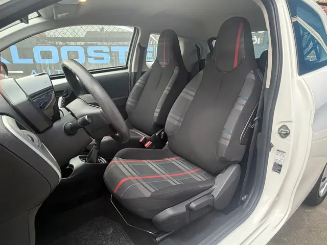 Peugeot 108 1.0 e-VTi Active 2014 Benzine 11