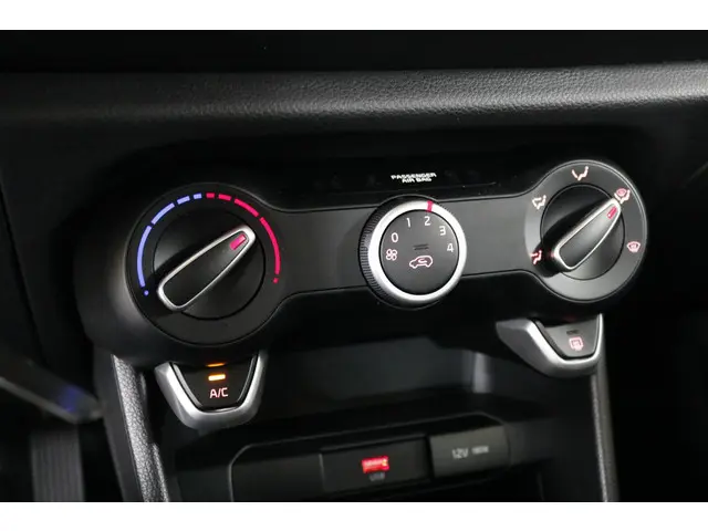 Kia Picanto 1.0 DPi DynamicLine 2024 Benzine 25