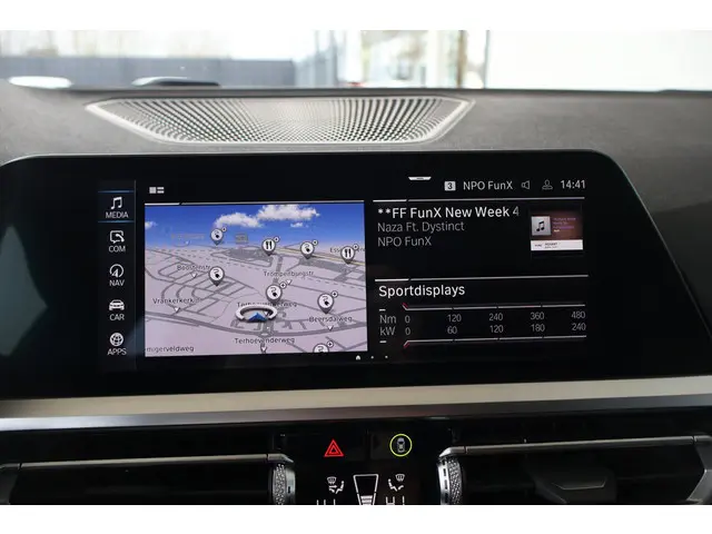 BMW 3 Serie Touring 320e 2022 Hybride Benzine 17