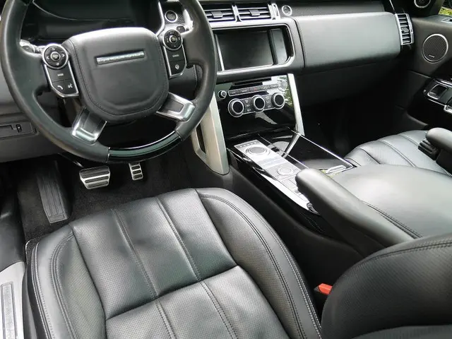 Land Rover Range Rover 4.4 SDV8 Autobiography 2013 Diesel 23