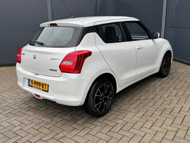 Suzuki Swift 2