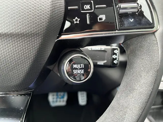 Renault Espace esprit Alpine 2025 Hybride Benzine 23
