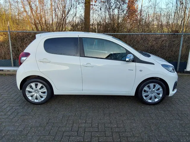 Peugeot 108 1.0 e-VTi Style 2020 Benzine 4
