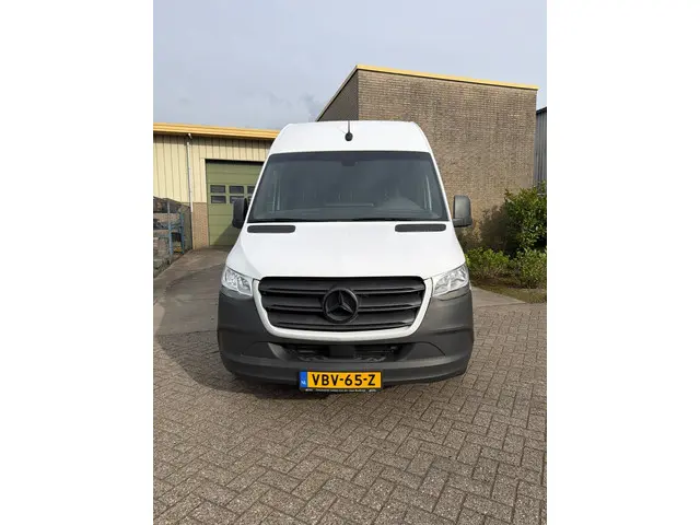 Mercedes-Benz Sprinter 311 2.2 CDI L2H2 2019 Diesel 3