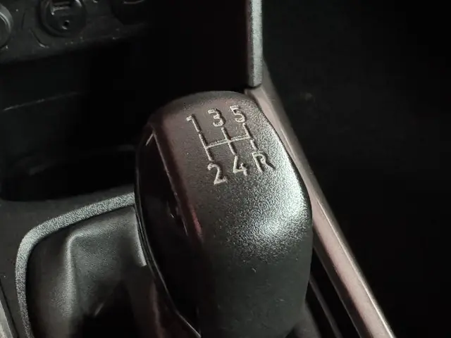 Peugeot 2008 1.2 VTi Blue Lease 2014 Benzine 35