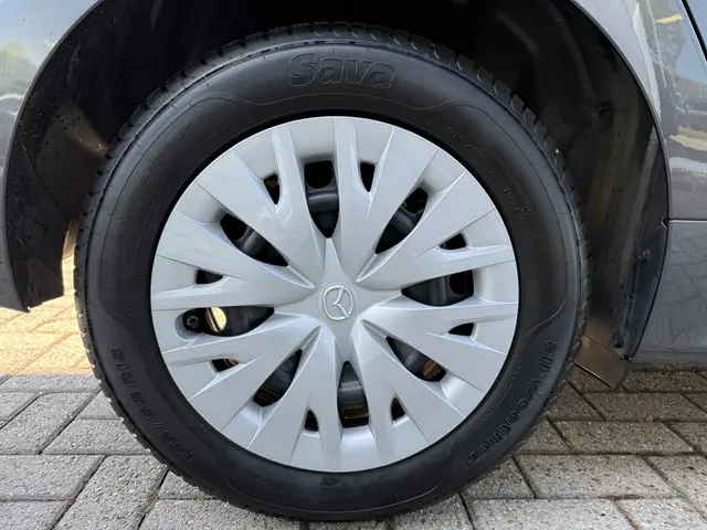 Mazda 2 Hybrid 1.5 Prime-line 2024 Hybride Benzine 9