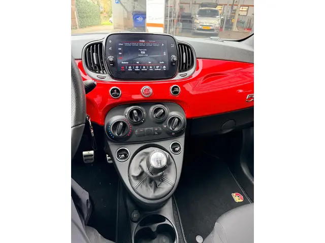 Fiat 500 1.4 T-Jet Abarth 595 2022 Benzine 9