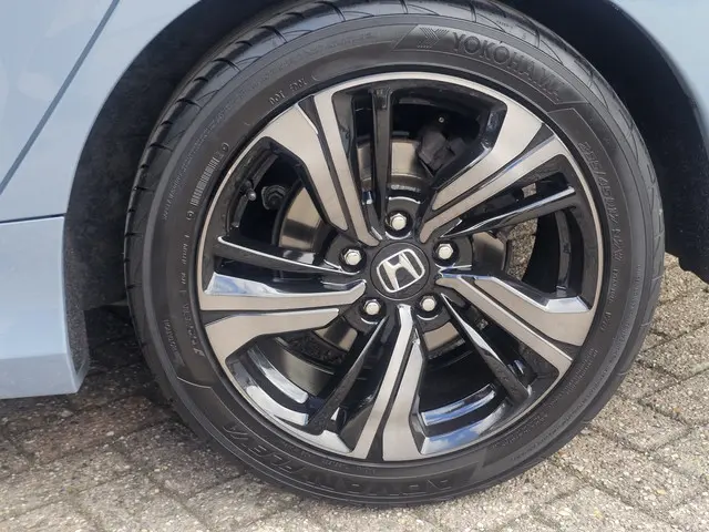 Honda Civic 1.0 i-VTEC Premium Leer/Pano-dak 2018 Benzine 12