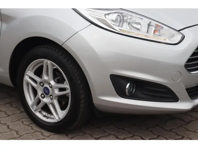 Ford Fiesta 1.0 EcoBoost Titanium 2015 Benzine 19