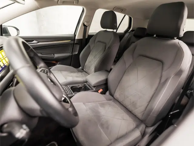 Volkswagen Golf 1.5 TSI Sport 2020 Benzine 14