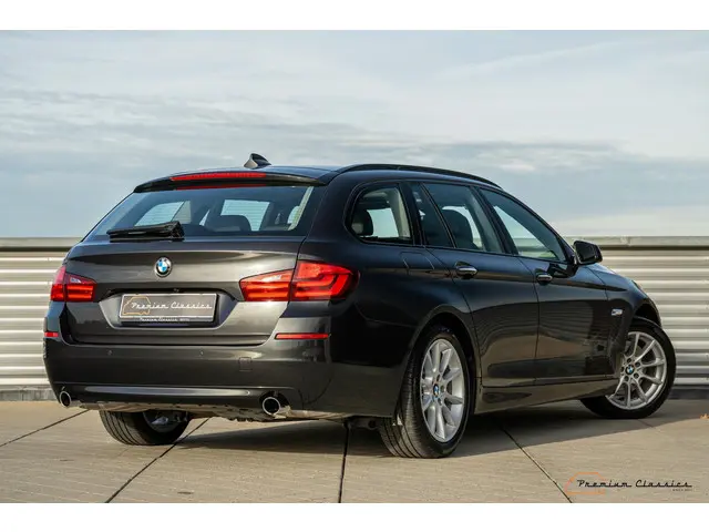 BMW 5 Serie Touring 535xi 2013 Benzine 13