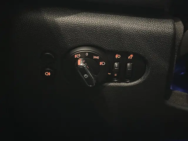 MINI Cooper Mini 1.5 Camden Edition 2023 Benzine 34