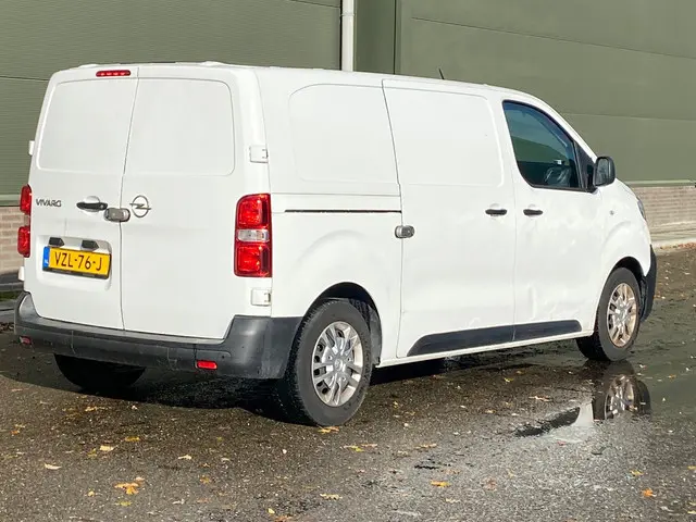 Opel Vivaro 1.5 CDTI L2H1 Edition 2022 Diesel 2