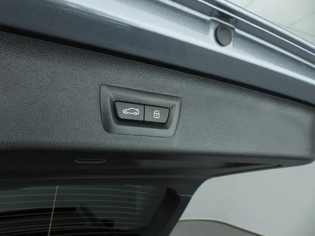 BMW 5 Serie Touring 530e 2024 Hybride Benzine 45