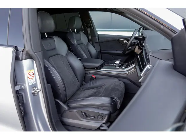 Audi SQ8 4.0 TFSI quattro 2021 Benzine 11