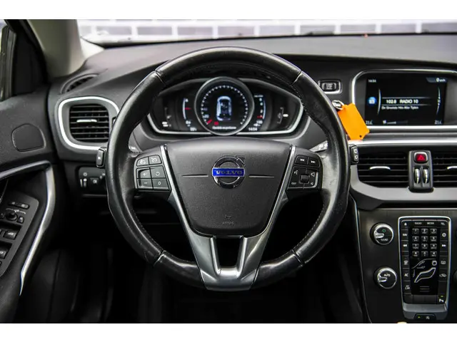 Volvo V40 1.6 T2 Momentum 2014 Benzine 4