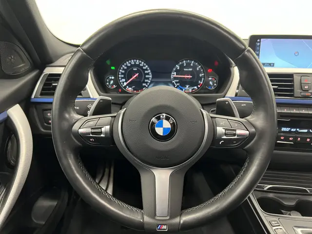 BMW 3 Serie 330i M Sport Edition 2018 Benzine 6
