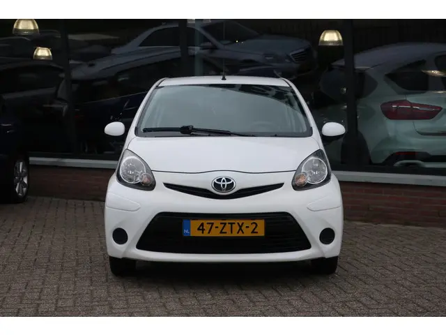Toyota Aygo 1.0 VVT-i Access 2013 Benzine 5