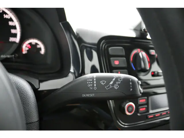 Volkswagen up! 1.0 cheer up! BlueMotion 2013 Benzine 29