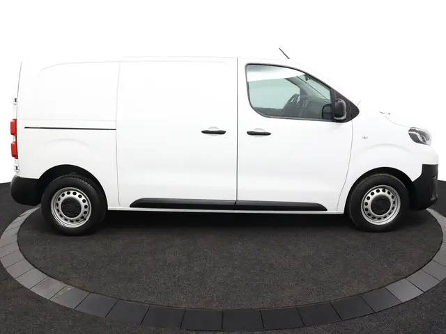 Toyota ProAce Worker 2.0 D-4D Live 2022 Diesel 13