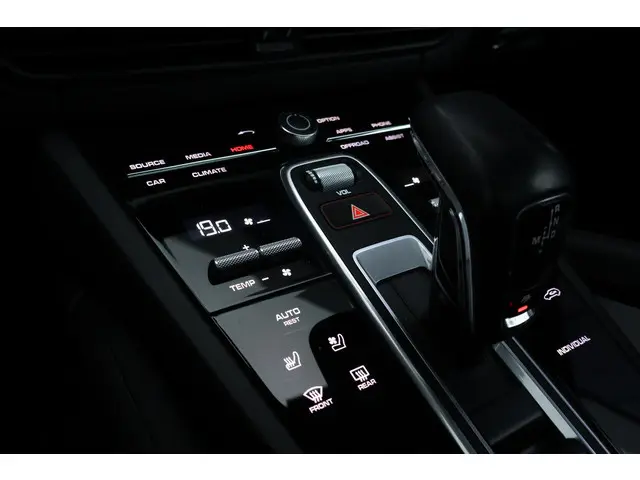 Porsche Cayenne 3.0 E-Hybrid 2021 Hybride Benzine 36