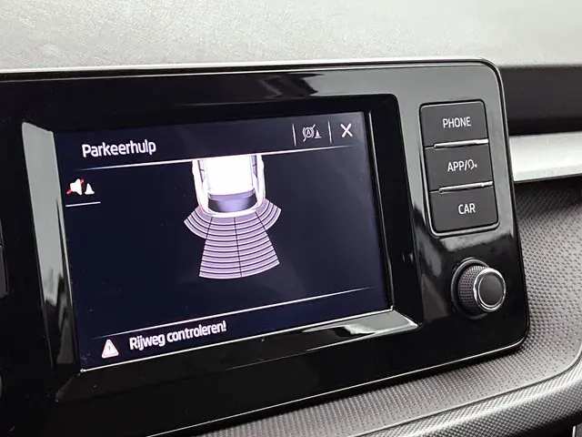 Škoda Fabia 1.0 MPI 80pk Ambition 2023 Benzine 22