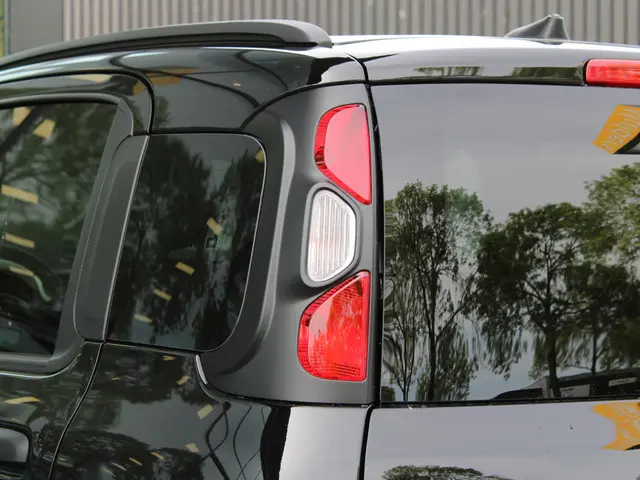 Fiat Panda 1.0 Hybrid Pandina 2025 Benzine 9