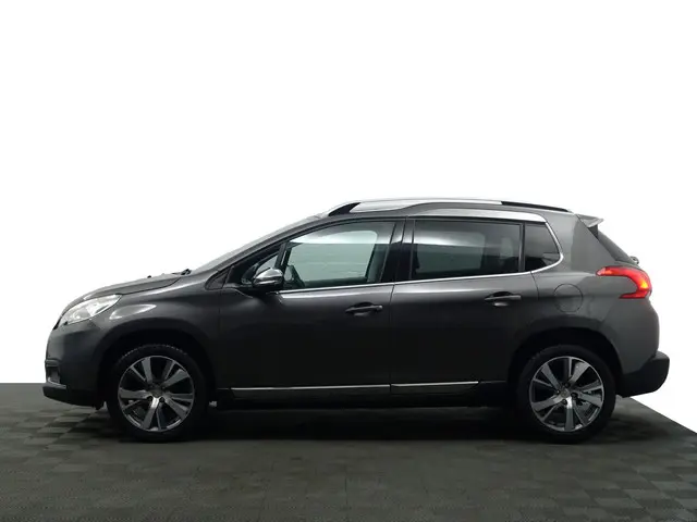 Peugeot 2008 1.2 PureTech Féline- 2016 Benzine 33