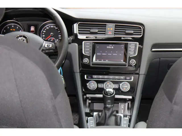Volkswagen Golf 1.4 TSI Highline 2013 Benzine 12