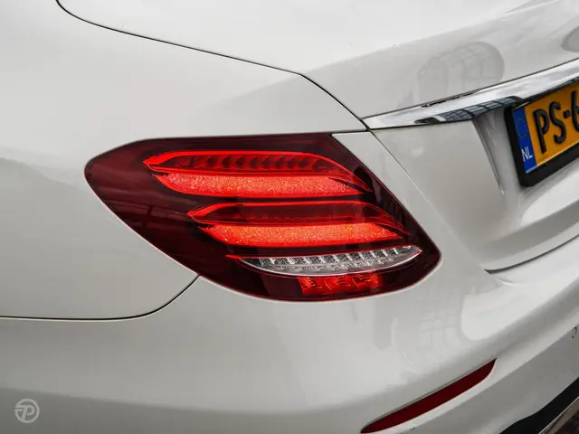 Mercedes-Benz E-Klasse 220 d Prestige Plus 2016 Diesel 41