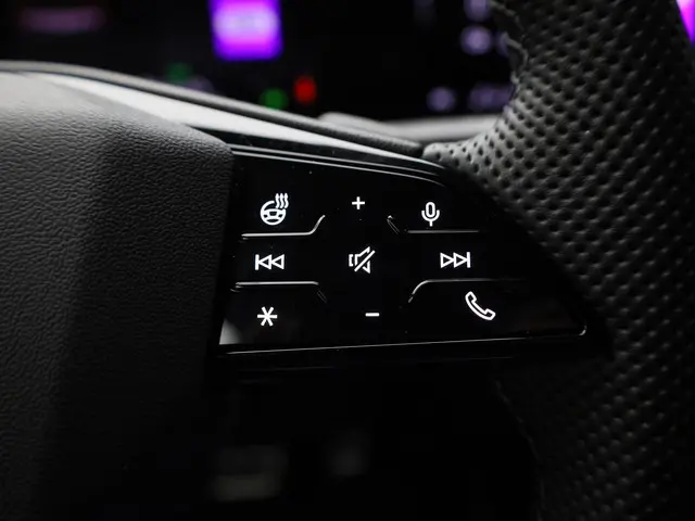 Audi Q6 e-tron S edition 286 PK 2026 Elektrisch 22