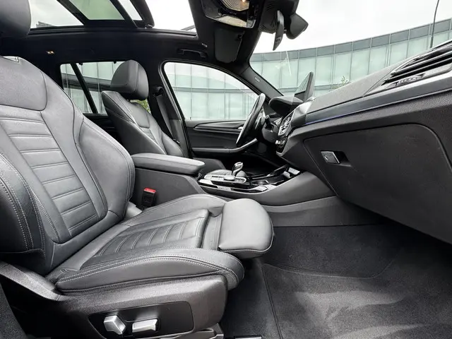BMW X3 xDrive30e High Executive 2022 Hybride Benzine 3