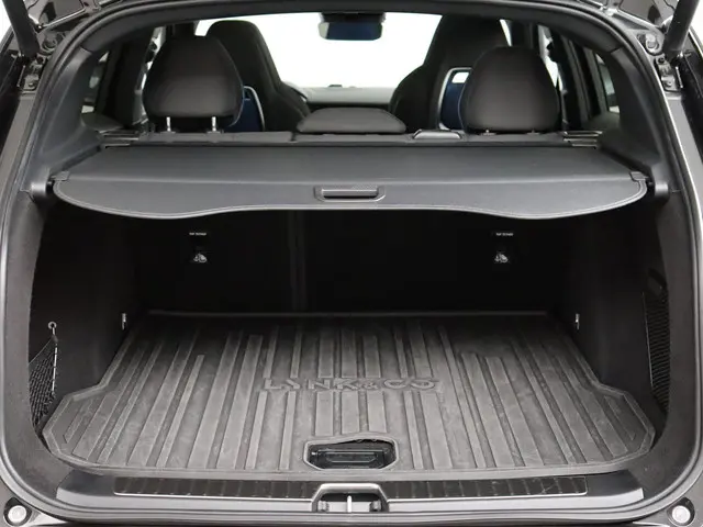 Lynk & Co 01 1.5 2023 Hybride Benzine 8