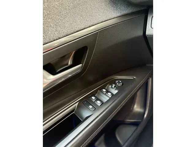 Peugeot 3008 1.2 PureTech Allure 2017 Benzine 15