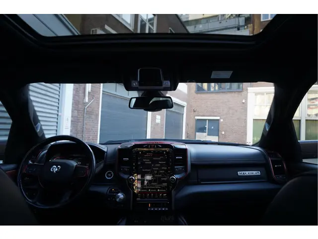 Dodge Ram 1500 5.7 V8 4x4 Rebel Sport 2020 LPG/Gas 13