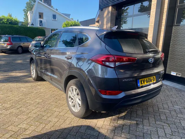 Hyundai Tucson 1.6 GDi Go! 2017 Benzine 3