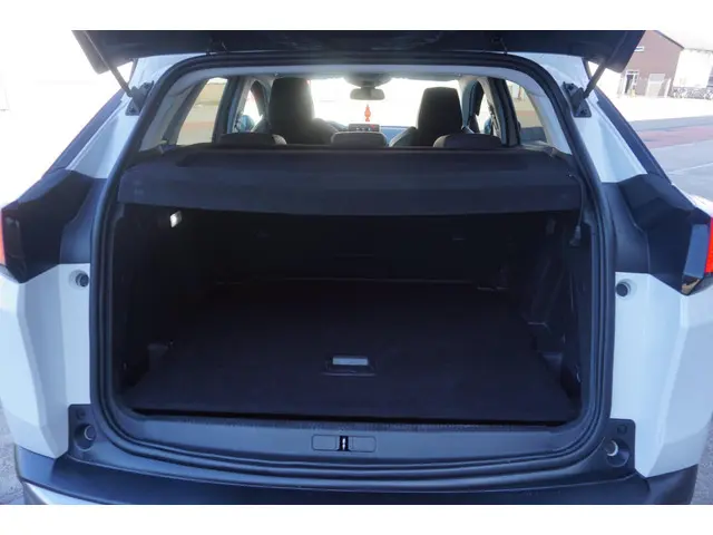 Peugeot 3008 1.6 e-THP GT Line 2018 Benzine 15