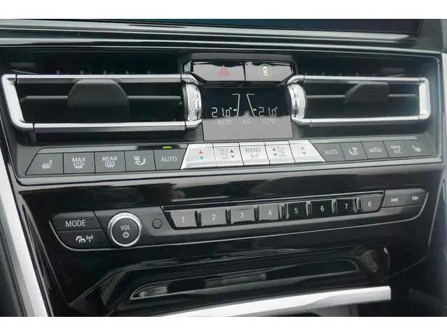 BMW 8 Serie Cabrio 840i 2020 Benzine 25