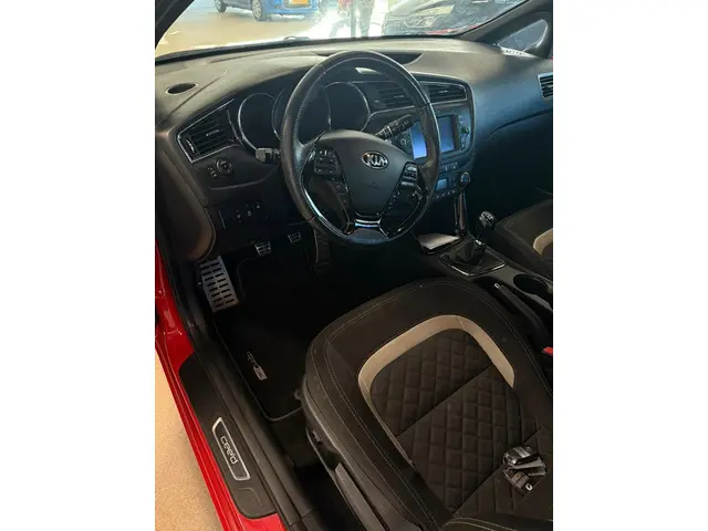 Kia cee'd 1.0 T-GDi GT-Line 2016 Benzine 8