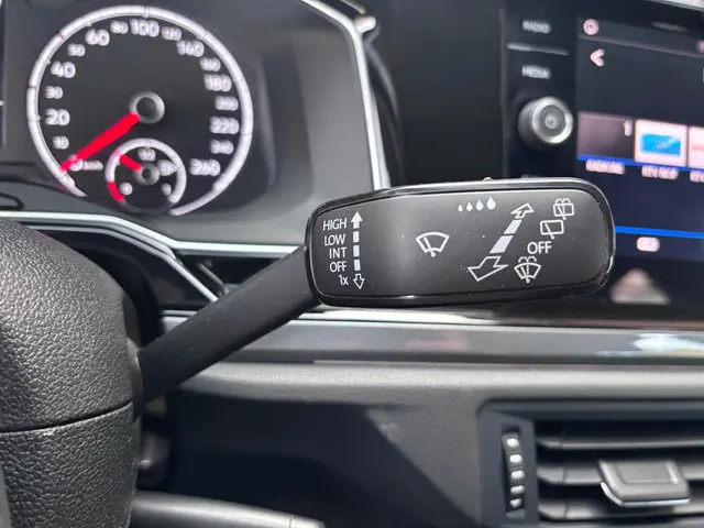 Volkswagen Polo 1.0 TSI Highline R-line 2018 Benzine 29