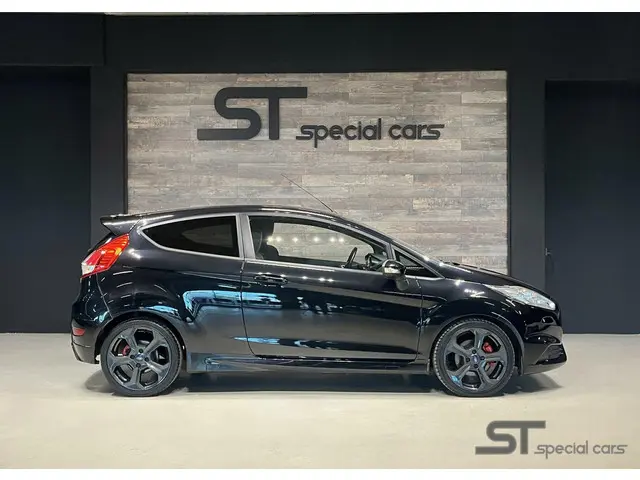 Ford Fiesta 1.6 ST|Nieuw distributieriem 2014 Benzine 2