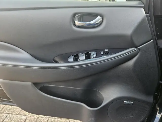 Nissan Leaf Tekna 24 kWh 2013 Elektrisch 18