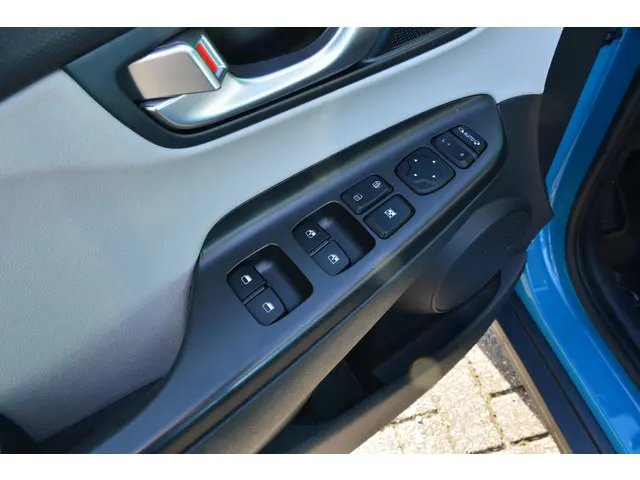 Hyundai Kona EV Premium 64 kWh 2021 Elektrisch 11