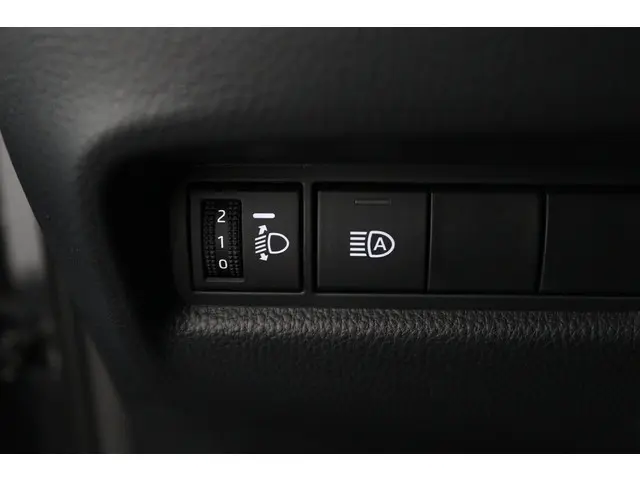 Toyota Aygo X Hybrid 115 play 2026 Hybride Benzine 27