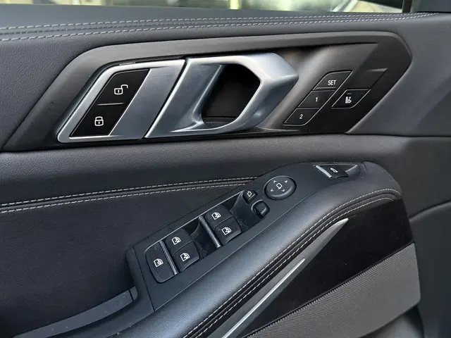 BMW X5 xDrive50e M SPORT 2023 Hybride Benzine 37